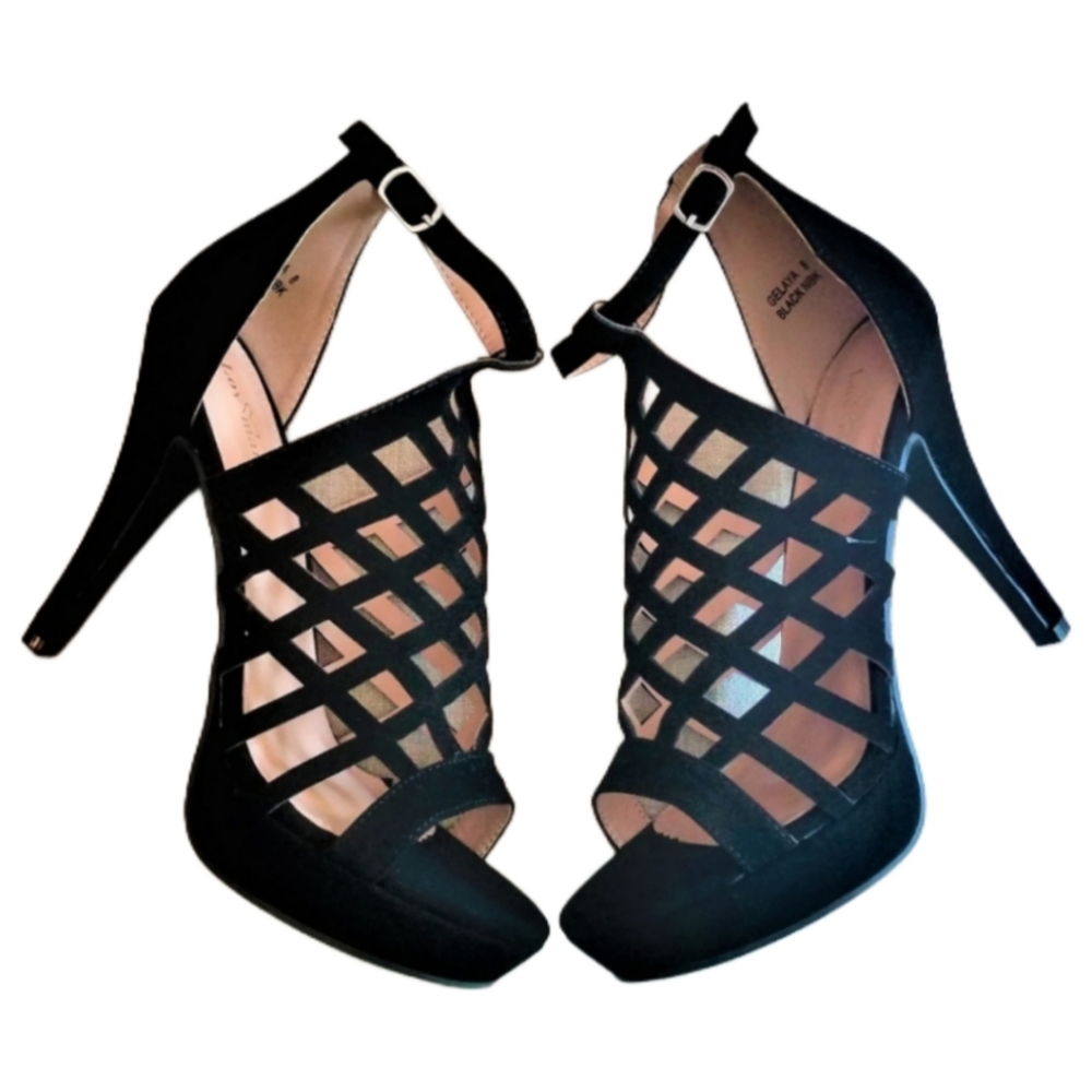 NIB Lov Mark Black Lattice Vegan Suede Ankle Strap Platform Heels